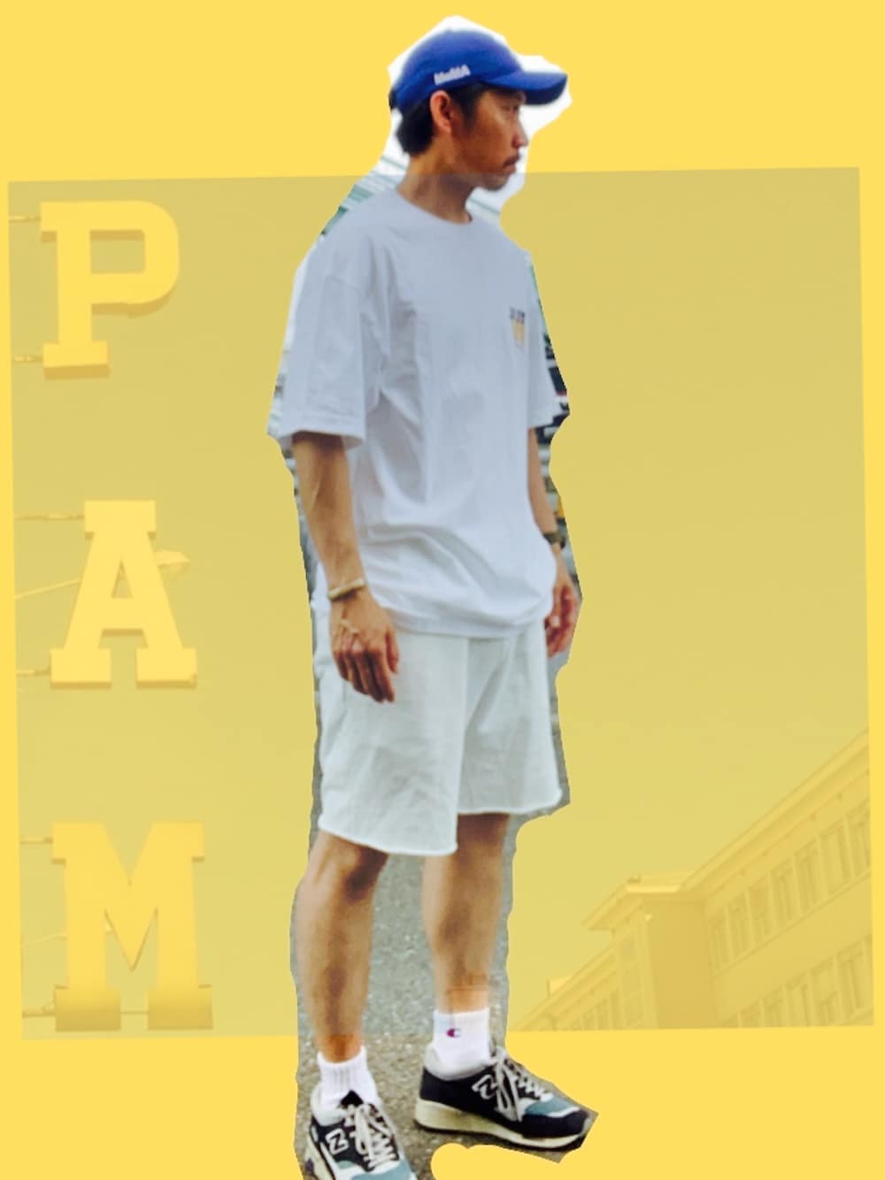 「白Tシャツ、オトナカジュアル、ショートパンツ、ニューバランス、MoMA、ラッセルアスレチック、スポーツミックス、スポーティ、ホワイトコーデ、ホワイト」｜「justinnのアイテム（Tシャツ/カットソー、ホワイト系）」を使った、Kousuke Matsumotoさん（メンズ・171cm）の夏コーディネートの1枚目の写真