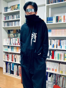 「全身黒」｜「アイテム（ジャケット/アウター）」を使った、yadbさん（メンズ・180cm）の秋コーディネート