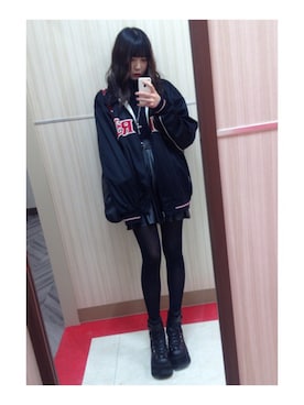 「red」｜「アイテム（ブルゾン）」を使った、藤咲さん（レディース・166cm）の冬コーディネート