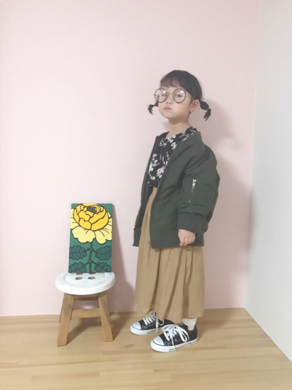 「景樹に花柄party2017、花柄、ガウンワンピース、ガウン、converse、レイヤードスタイル」｜「ブヘンヌ誕生祭 告知❤️のアイテム（雑誌、パープル系）」を使った、になこ＊さん（キッズ・100cm）の冬コーディネートの1枚目の写真