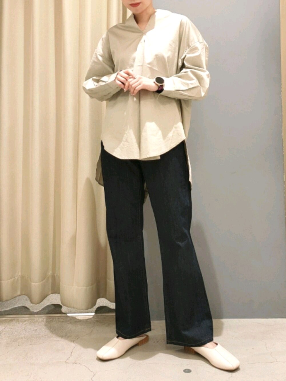 「アメホリ、AMERICAN HOLIC、アメリカンホリック、おしゃれさんと繋がりたい、デニム、低身長、カジュアル、ミュール、大人カジュアル、きれいめカジュアル」｜「AMERICAN HOLICのオーバーヒールスクエアミュール（パンプス、ホワイト系）」を使った、︎︎︎︎mai‪︎‬🌷*ﾟさん（レディース・154cm）の春コーディネートの1枚目の写真