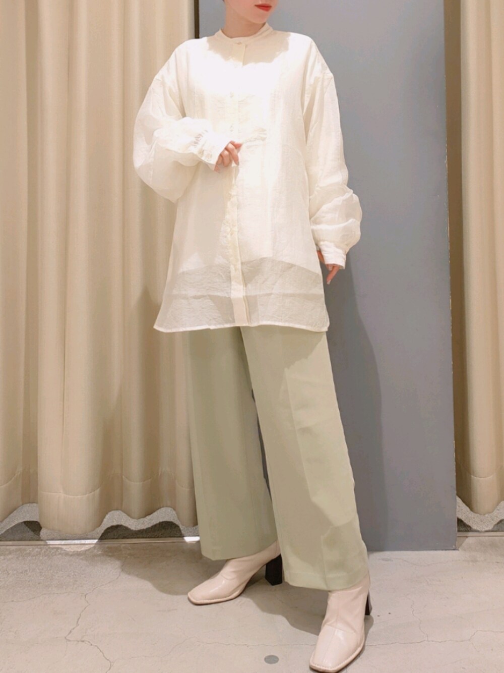 「アメホリ、AMERICAN HOLIC、アメリカンホリック、CRAFT STANDARD BOUTIQUE、シアーシャツ、プチプラ、低身長、おしゃれさんと繋がりたい、ootd、きれいめカジュアル」｜「CRAFT STANDARD BOUTIQUEのバックオープンシアーシャツ(バンドカラーシャツ)　＊◇（シャツ/ブラウス、ホワイト系）」を使った、︎︎︎︎mai‪︎‬🌷*ﾟさん（レディース・154cm）の春コーディネートの1枚目の写真