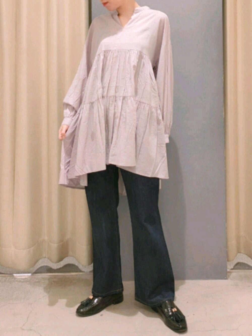 「アメホリ、アメリカンホリック、AMERICAN HOLIC、デニム、おしゃれさんと繋がりたい、ootd、低身長、シンプル、春、プチプラ」｜「AMERICAN HOLICのティアードノーカラーギャザーチュニック（シャツ/ブラウス、パープル系）」を使った、︎︎︎︎mai‪︎‬🌷*ﾟさん（レディース・154cm）の春コーディネートの1枚目の写真