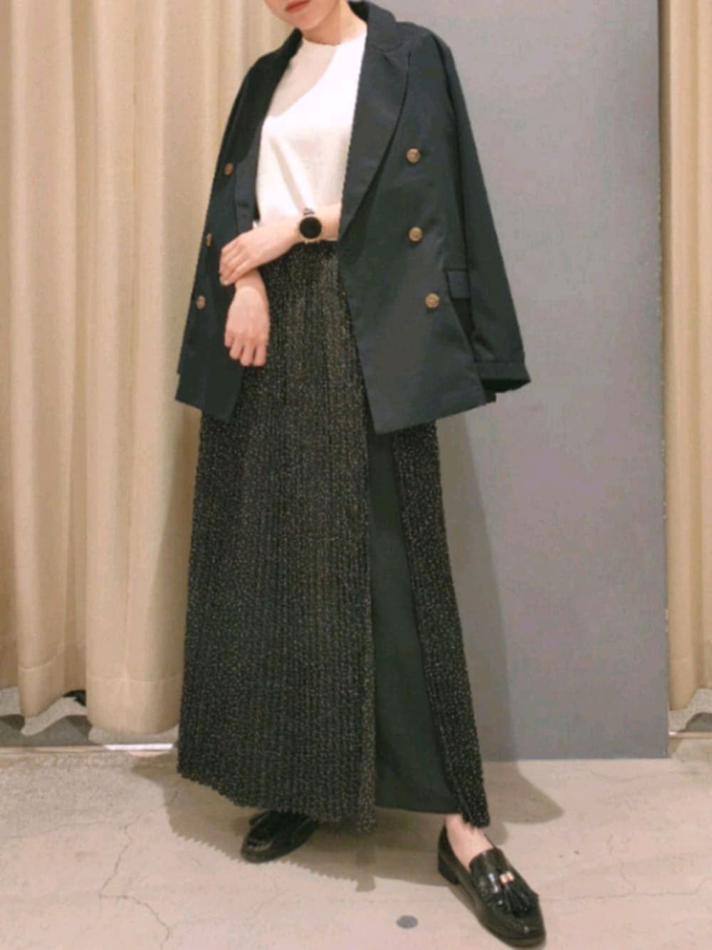 「アメホリ、アメリカンホリック、AMERICAN HOLIC、モノトーン、シンプル、おしゃれさんと繋がりたい、きれいめカジュアル、大人カジュアル、Tシャツ、低身長」｜「AMERICAN HOLICの★クルーネックカット半袖プルオーバー（トップス、ホワイト系）」を使った、︎︎︎︎mai‪︎‬🌷*ﾟさん（レディース・154cm）の春コーディネートの1枚目の写真