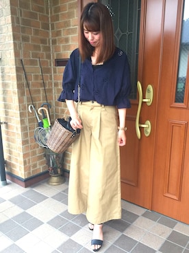 「スカラップ」｜「アイテム（チノパンツ）」を使った、⁂𝕂𝔸ℕ𝔸⁂さん（レディース・165cm）の夏コーディネート