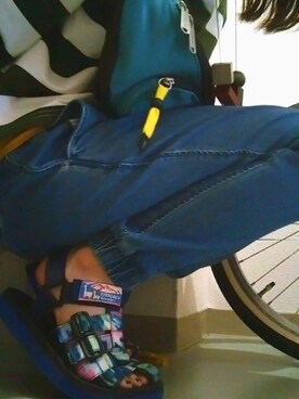 「アイテム（ボディバッグ/ウエストポーチ、ブルー系）」を使った、ぜろな。さん（レディース・158cm）の春コーディネート