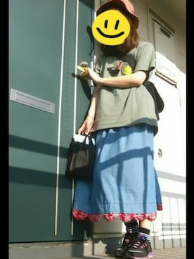 「RNA（アールエヌエー）のアイテム（スカート、ブルー系）」を使った、ぜろな。さん（レディース）の夏コーディネート
