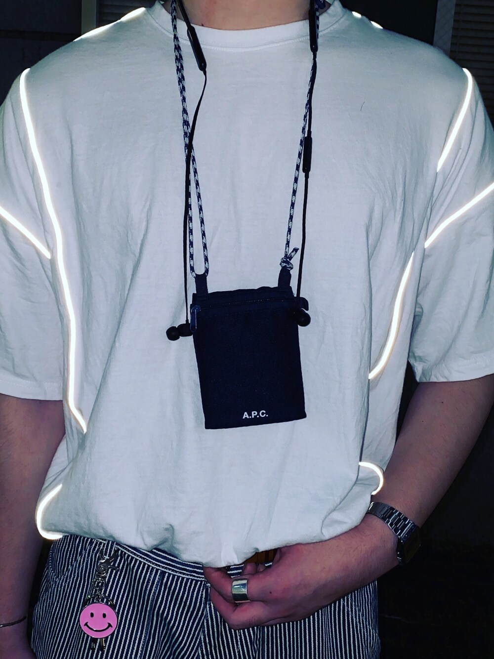 「お洒落さんとつながりたい、ストライプ、A.P.C.、チープカシオ、冬はよ来い、GAME」｜「A.P.C.のアイテム（コインケース、ブラック系）」を使った、きくちさん（メンズ・177cm）の秋コーディネートの1枚目の写真