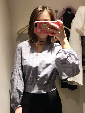 「URのアイテム（シャツ/ブラウス、ブルー系）」を使った、Tracyさん（レディース・160cm）の春コーディネート