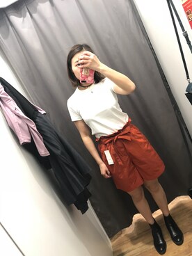 「UNIQLO（ユニクロ）のアイテム（Tシャツ/カットソー、ホワイト系）」を使った、Tracyさん（レディース・160cm）の春コーディネート