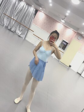 「芭蕾舞服のアイテム（トップス、ブルー系）」を使った、Tracyさん（レディース・160cm）の春コーディネート