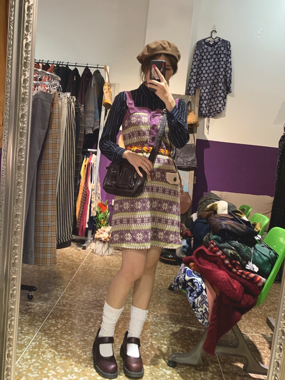 「vintage、古着、古着MIX、古着好きな人と繋がりたい、古着女子」｜「VINTAGEのアイテム（ワンピース、パープル系）」を使った、vintagestudio113さん（レディース・163cm）の冬コーディネートの1枚目の写真