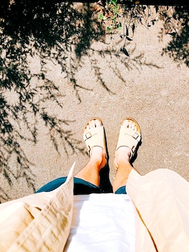 「アイテム（サンダル）」を使った、Kudさん（メンズ・178cm）の秋コーディネート