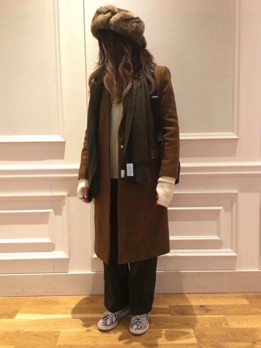 「OLDJOE、JOHN LAWRENCE SULLIVAN、sunsea、fumikauchida、URU、HYKE×adidas」｜「OLD JOE & CO.のアイテム（帽子、ベージュ系）」を使った、Nさん（レディース・163cm）の冬コーディネートの1枚目の写真