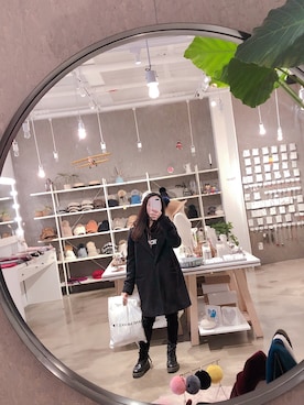 「マーチン」｜「アイテム（チェスターコート）」を使った、Ami さん（レディース・144cm）の秋コーディネート