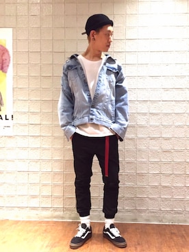 「GOSTAR DE FUGA（ゴスタール ジフーガ）のアイテム（デニムジャケット）」を使った、tommyさん（メンズ・178cm）の冬コーディネート