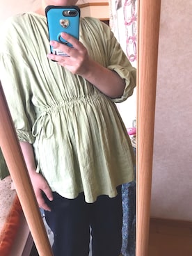 「no brand（ノーブランド）のアイテム（シャツ/ブラウス、グリーン系）」を使った、yufu💐さん（レディース）の春コーディネート