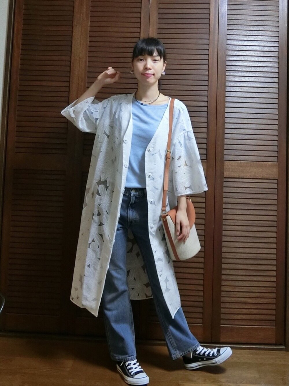 「SENSE OF PLACE by URBAN RESEARCHのシアーフラワーガウン(5分袖)（その他アウター、ホワイト系）」を使った、Myuさん（レディース・159cm）の夏コーディネートの1枚目の写真