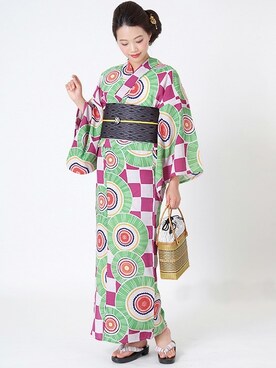 KIMONOMACHIさんの「女性浴衣単品 紫×グリーン 幾何学　」を使ったコーディネート