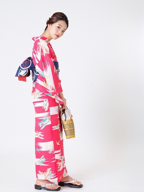 Ｋ✨美品✨昭和レトロ　浴衣　手縫い　レディース KIMONOMACHI 浴衣 レディース 浴衣「紫陽花」昭和レトロ浴衣
