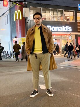 「アイテム（ステンカラーコート、ブラウン系）」を使った、jyunkiさん（メンズ・179cm）の春コーディネート