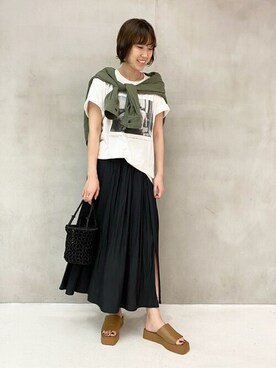 「Laugoa（ラウゴア）のアイテム」を使った、YURIさん（レディース・165cm）の夏コーディネート