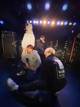 「OFF-WHITE」｜「アイテム（スウェット）」を使った、FUKUMYさん（メンズ・175cm）の夏コーディネート