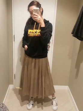 「GLOBAL WORK（グローバルワーク）のFレザータックスカート(グレージュ)（スカート、ベージュ系）」を使った、ViViaN k.さん（レディース・165cm）の冬コーディネート