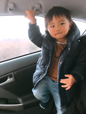 「PETIT BATEAU（プチバトー）の長袖Ｔシャツ２枚組（Tシャツ/カットソー）」を使った、KOppiiiiiさん（キッズ・90cm）の冬コーディネート