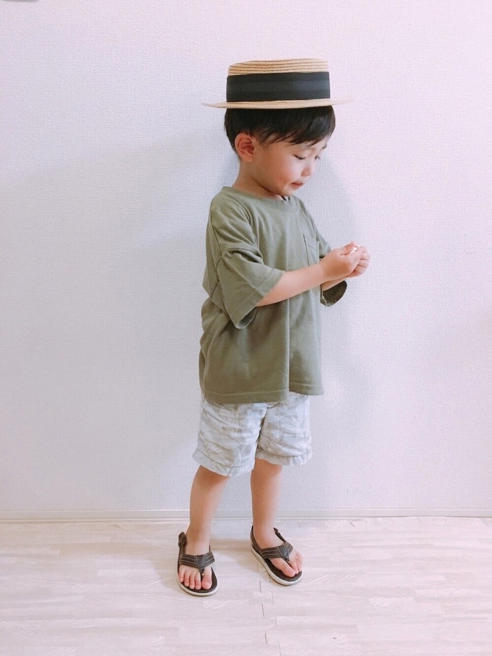 「夏だ！Tシャツ着よう！、夏コーデ、キッズコーデ、キッズファッション、kids、おとこのこ、男の子、2歳」｜「devirockのBIGシルエットTシャツ（Tシャツ/カットソー、グリーン系）」を使った、KOppiiiiiさん（キッズ・90cm）の夏コーディネートの1枚目の写真