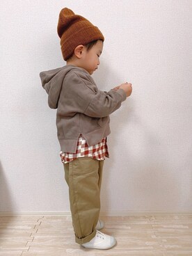 「アイテム（シャツ/ブラウス、ブラウン系）」を使った、KOppiiiiiさん（キッズ・90cm）の冬コーディネート