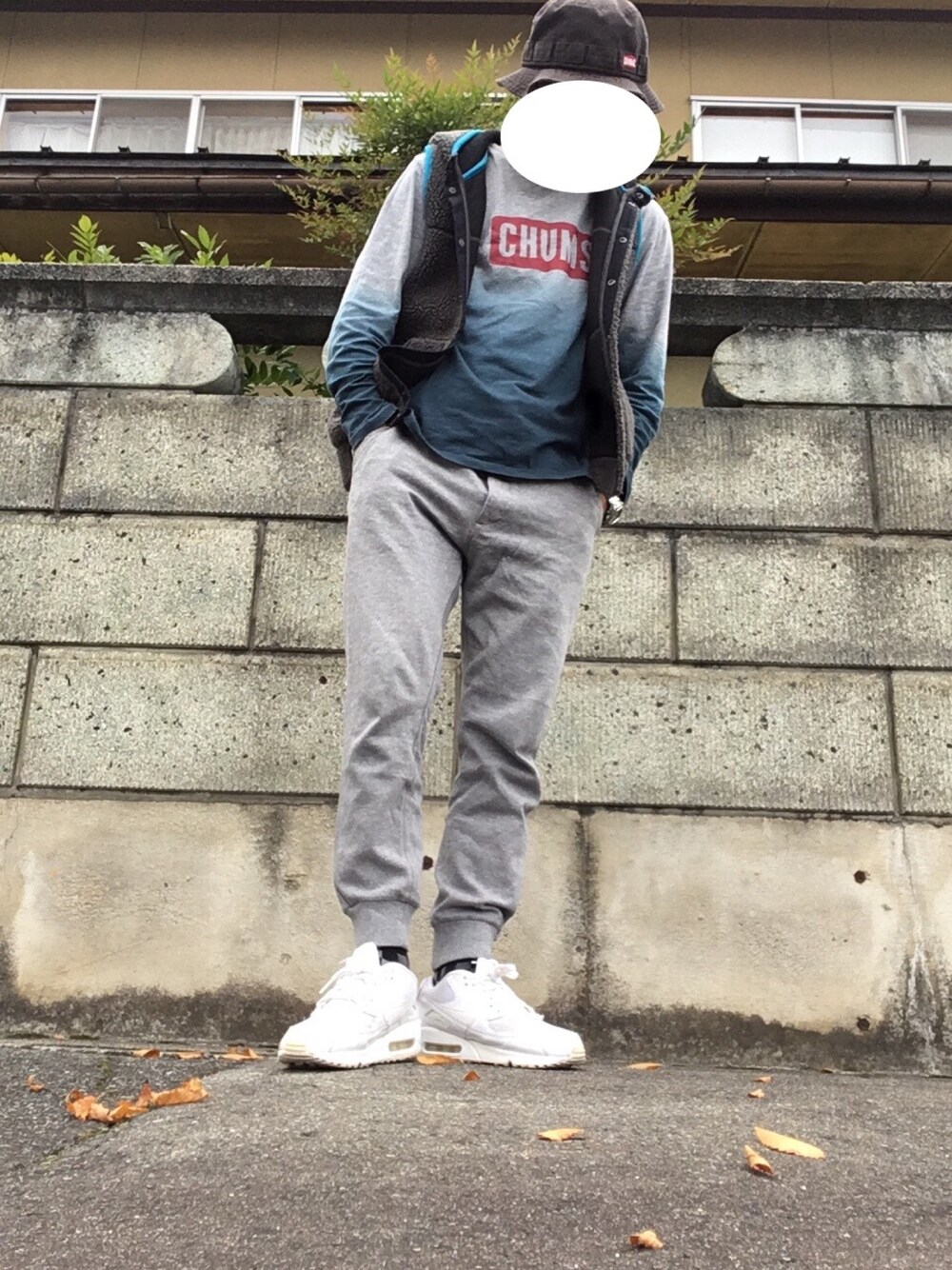 「チャムス   グローバルワーク  エアマックス95  マウンテンブランド、おしゃれさんと繋がりたい、秋のコーデ、スキニー」｜「CHUMSのアイテム（Tシャツ/カットソー、その他）」を使った、DAIKIさん（メンズ・168cm）の秋コーディネートの1枚目の写真