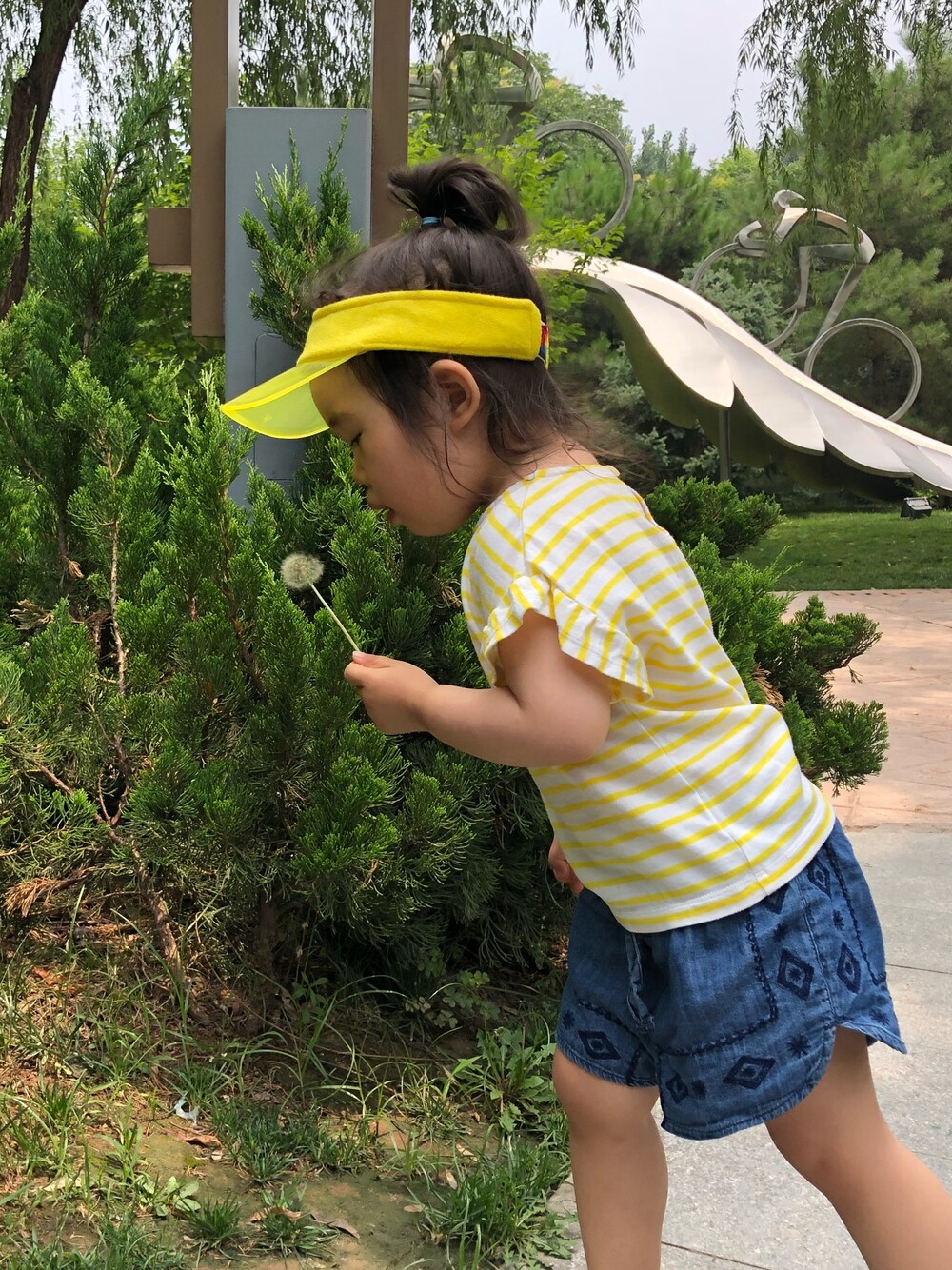「little birdのアイテム（キャップ、イエロー系）」を使った、claphands77さん（キッズ・90cm）の夏コーディネートの1枚目の写真