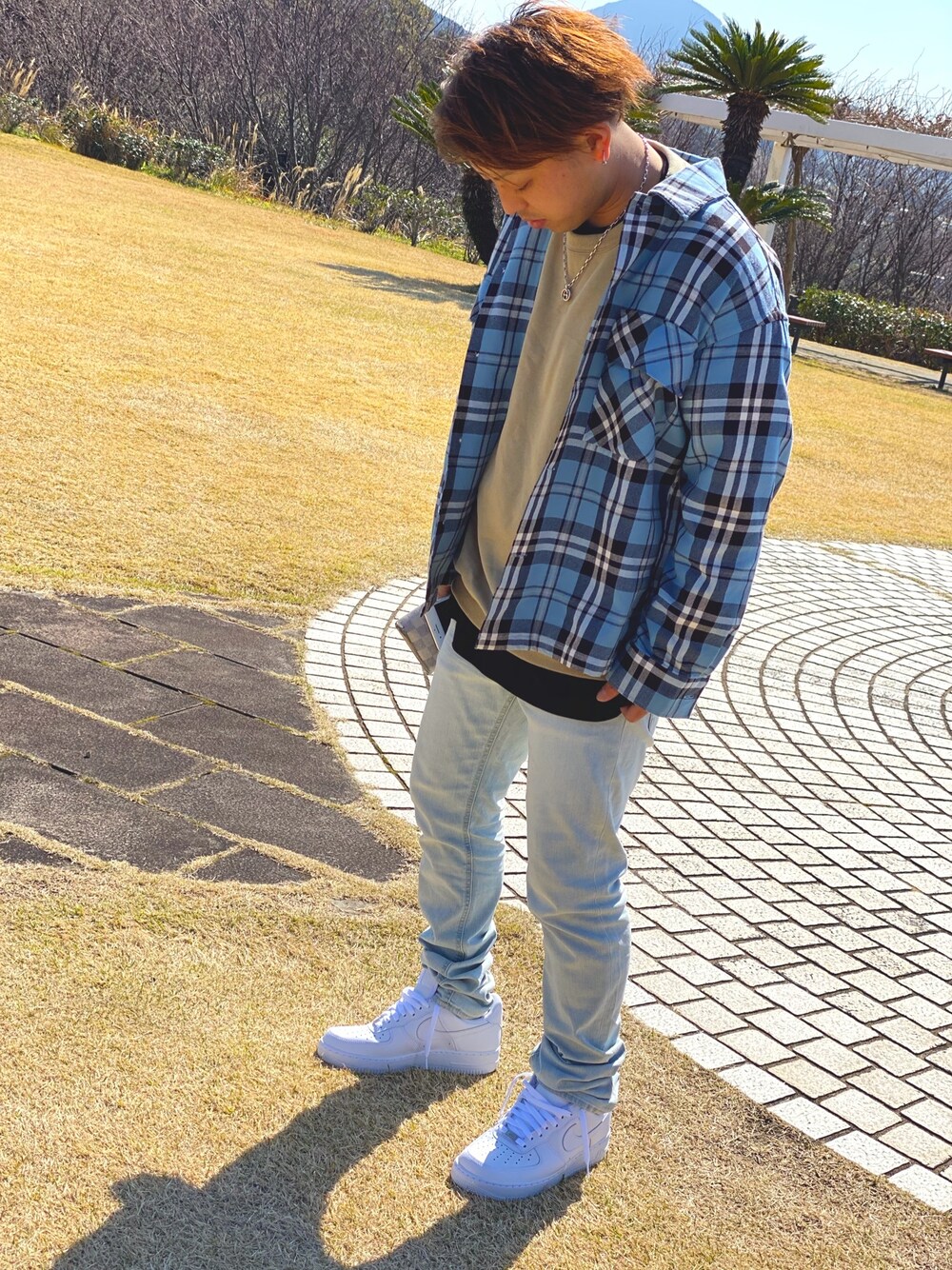 「お洒落さんとつながりたい、プチプラ、休日スタイル、春コーデ、GU、AF1、エアフォースワン、プチプラコーデ、デート、NIKE」｜「GUのアイテム（スウェット、ベージュ系）」を使った、taka8910さん（メンズ・165cm）の冬コーディネートの1枚目の写真