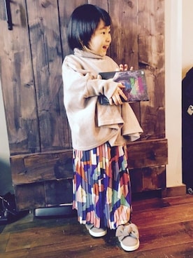 「アイテム（ニット/セーター）」を使った、antiquaさん（キッズ・95cm）の冬コーディネート