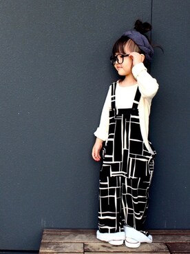「antiqua（アンティカ）のアイテム（オールインワン・サロペット）」を使った、antiquaさん（キッズ・91cm）の冬コーディネート
