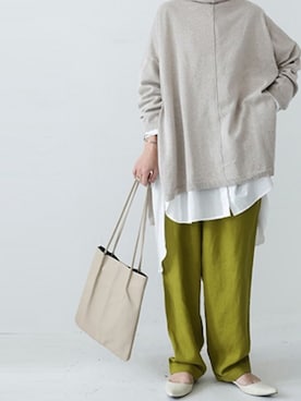 「アイテム（パンツ、イエロー系）」を使った、antiquaさん（レディース・157cm）の冬コーディネート