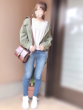 「chocomee（チョコミー）のアイテム（ショルダーバッグ）」を使った、あずきさん（レディース・153cm）の春コーディネート