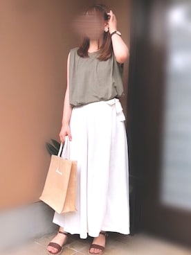 「chocomee（チョコミー）のアイテム（Tシャツ/カットソー）」を使った、あずきさん（レディース・153cm）の秋コーディネート