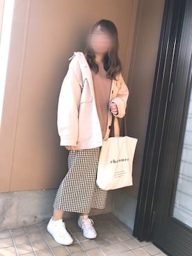 「chocomee（チョコミー）のアイテム（スウェット）」を使った、あずきさん（レディース・153cm）の春コーディネート