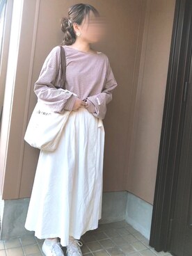 「chocomee（チョコミー）のアイテム（トートバッグ）」を使った、あずきさん（レディース・153cm）の春コーディネート
