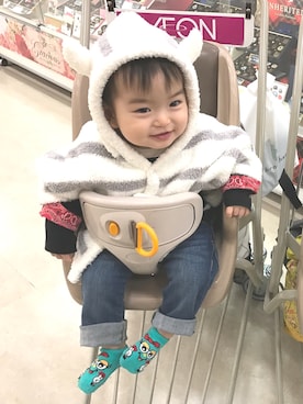 「gelato pique（ジェラートピケ）のアイテム（ポンチョ、グレー系）」を使った、kenさん（キッズ・110cm）の冬コーディネート
