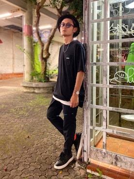 「Lee」｜「アイテム（チノパンツ）」を使った、CHINさんパパさん（メンズ・163cm）の春コーディネート