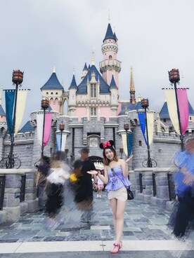 「アイテム（チューブトップ、ブルー系）」を使った、Cherrian Shangさん（レディース・158cm）の秋コーディネート