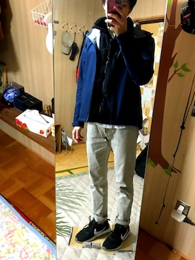 「仕事着」｜「アイテム（マウンテンパーカー）」を使った、ただの服好きけんしー(YouTube)さん（メンズ・173cm）の春コーディネート