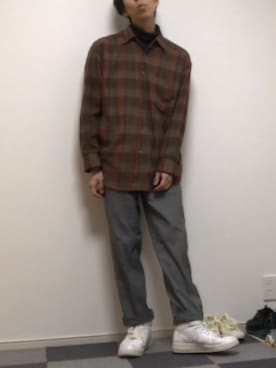 「NIKE（ナイキ）のナイキ エア フォース 1 MID 07 メンズシューズ（スニーカー、ホワイト系）」を使った、ただの服好きけんしー(YouTube)さん（メンズ・173cm）の冬コーディネート