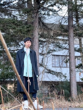 「スニーカー好きと繋がりたい」｜「アイテム（ステンカラーコート）」を使った、ただの服好きけんしー(YouTube)さん（メンズ・173cm）の冬コーディネート