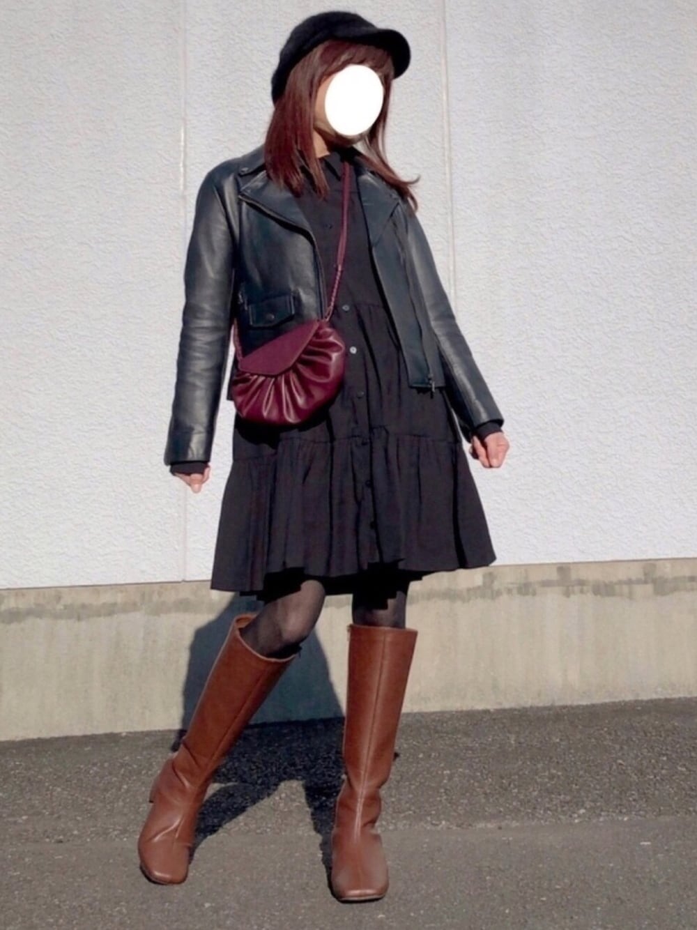 「冬コーデ、きれいめカジュアル、甘辛mix、ライダース、ブラック、ZARA、シャツワンピ、ティアードワンピース、ロングブーツ、低身長」｜「CIAOPANIC TYPYのアンゴラ混キャスケット（キャスケット、ブラック系）」を使った、kaop🐣さん（レディース・150cm）の冬コーディネートの1枚目の写真
