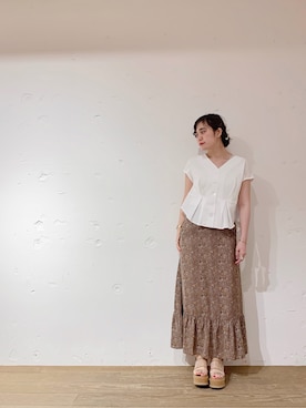 「mystic（ミスティック）のフレンチタックペプラムシャツ（シャツ/ブラウス、ホワイト系）」を使った、Natsuki_tanakaさん（レディース・162cm）の春コーディネート