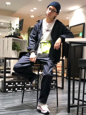 「アイテム（チノパンツ、ブルー系）」を使った、Matsuda  Kazukiさん（メンズ・177cm）の冬コーディネート
